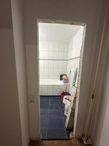 Dristor - 8 minute metrou - Apartament 4 camere - confort 1 -An constructie 1983