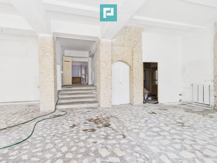 Spatiu comercial central Arad
