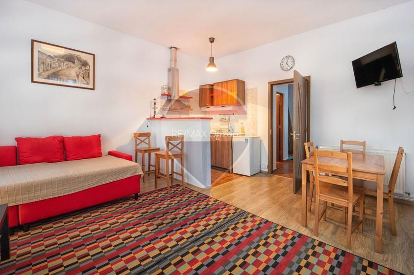 Casă cu două corpuri, teren 835 mp, str. I.L. Caragiale, Râșnov - 11