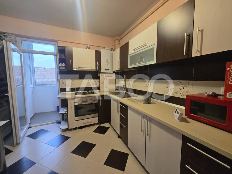 Apartament 3 camere de vanzare decomandat 71mp zona Turnisor Sibiu