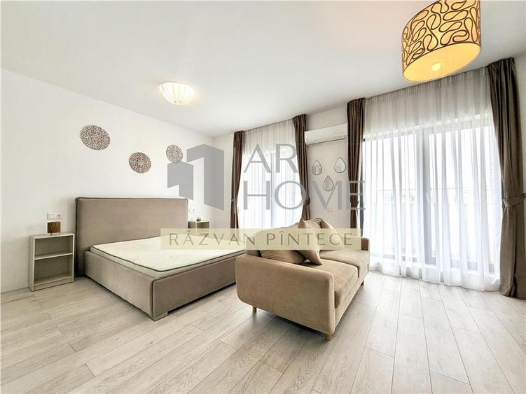 Garsoniera spatioasa, de lux, parcare, zona Vest Ploiesti