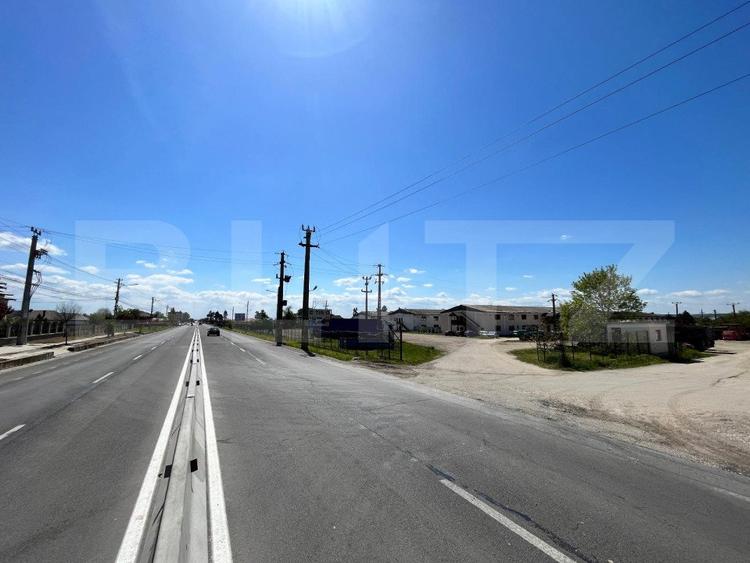 OPORTUNITATE! 8 hale de peste 16.000 mp, teren intravilan 4,5 ha, Brădești