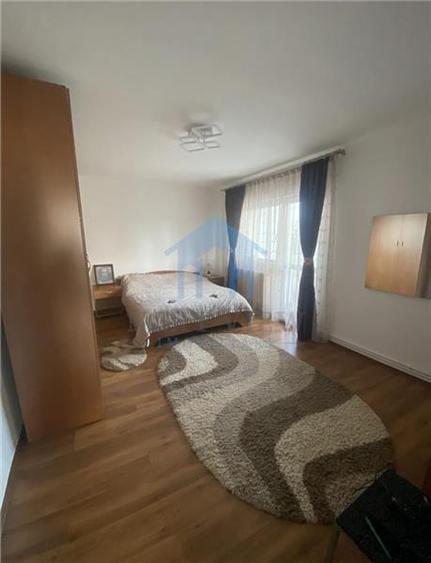 Apartament 3 camere, Intre Lacuri