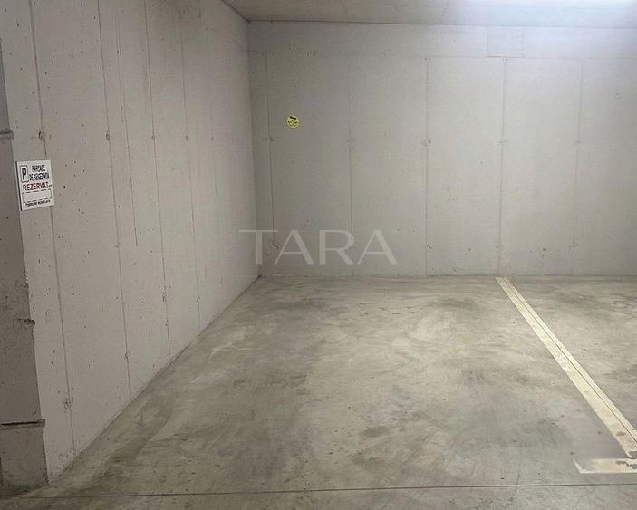 Apartament 4 Camere decomandate. Zona Rivus, inclus 2 Parcari. Clasa A