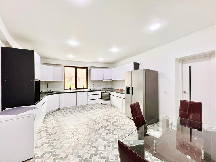 Vila deosebita cu arhitectura unica Prelungirea Ghencea