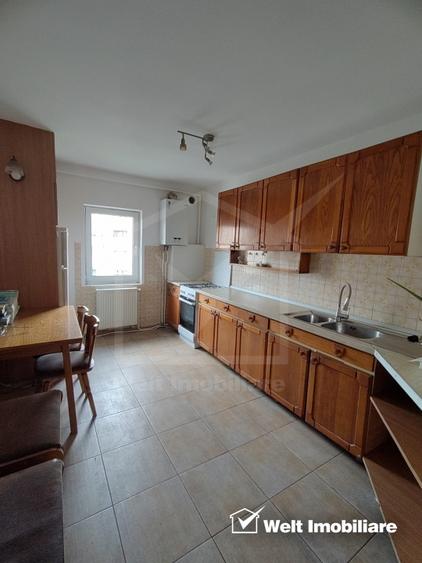 Apartament cu 4 camere, 2 bai, etaj 2/4, Gheorgheni