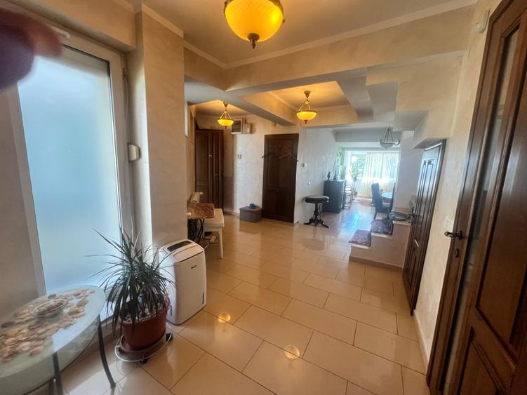 Faleza Nord apartament tip duplex 3 camere terasa vedere directa mare