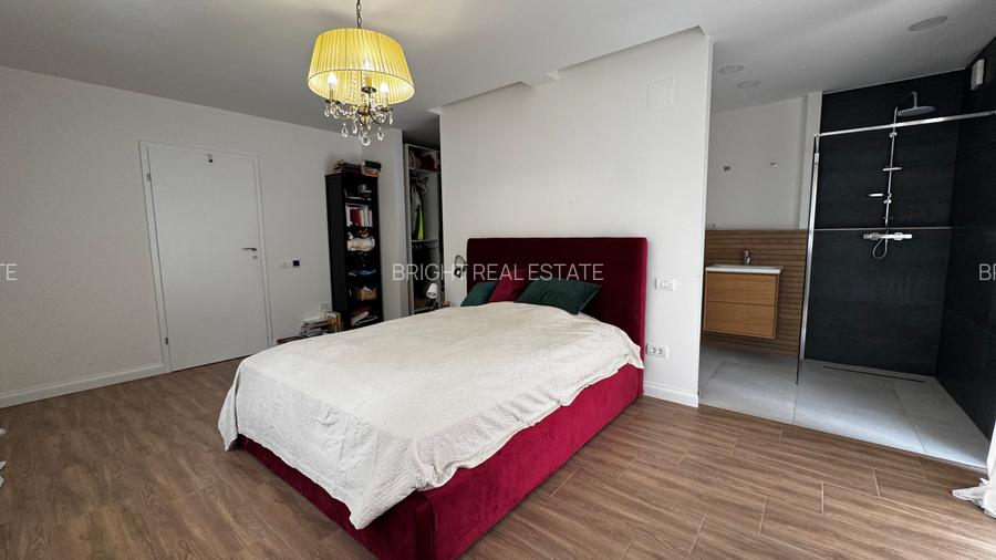 Casa de vanzare tip duplex- proprietate exclusiva in Centru vechi -curte privata - 18