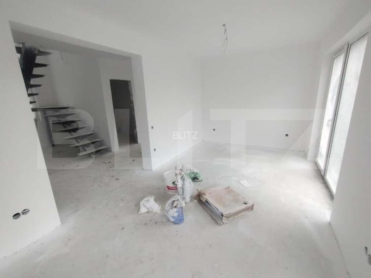 Casa 111 mp,pe 2 nivele cu 4 camere,570 mp teren,zona Valea Jelnei - 2