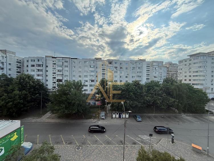 ULTRACENTRAL -Apartament de vanzare 3 camere decomandat