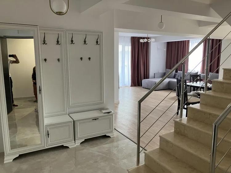 Duplex 3 camere de inchiriat in Faleza Nord
