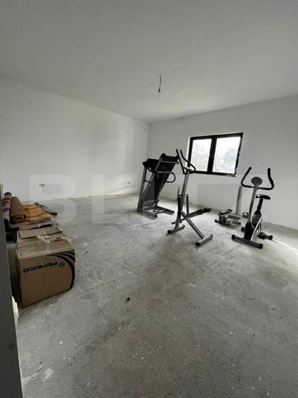 Oportunitate!!!Cladire 600 mp, teren 500 mp, Targoviste