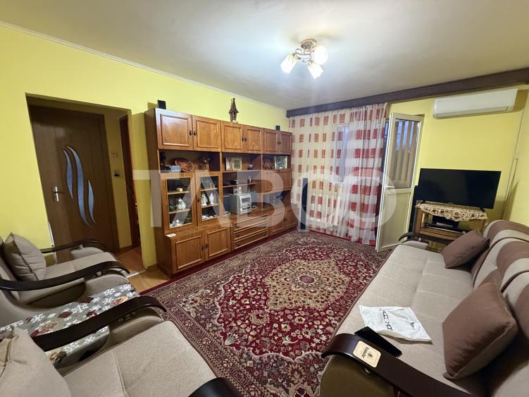 Apartament 3 camere etaj 3 boxa la subsol aer conditionat 62 mpu