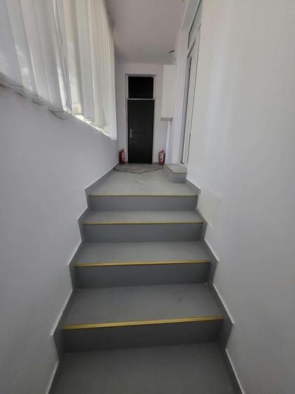 Casa de inchiriat. curte, centrala proprie, zona centrala. metrou 7min