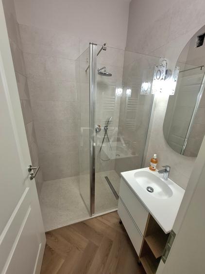 2 camere, et 4/5, bloc rusesc, renovat PREMIUM-Drumul Sarii
