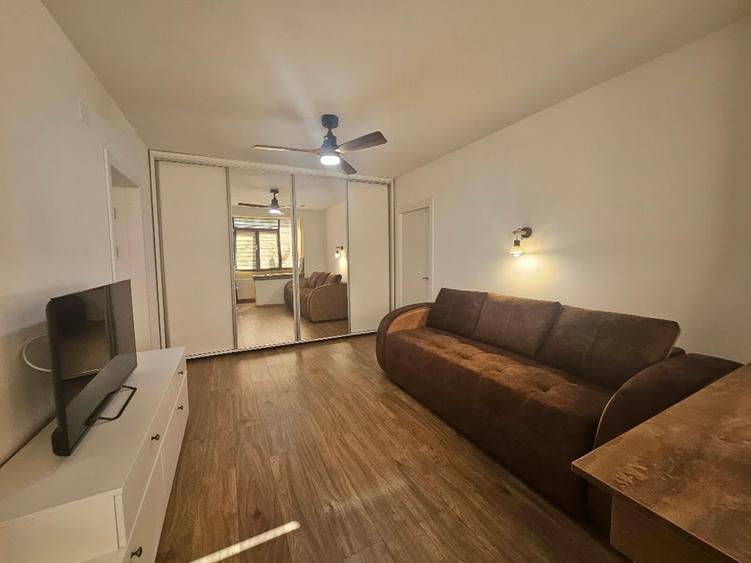 Oferta vanzare ap 3 cam Craiovei, renovat, mobilat, 105000 EURO