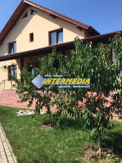 Vila de Vanzare in Alba Iulia CETATE Kaufland 6 camere D+P+E cu 2550 mp. Teren