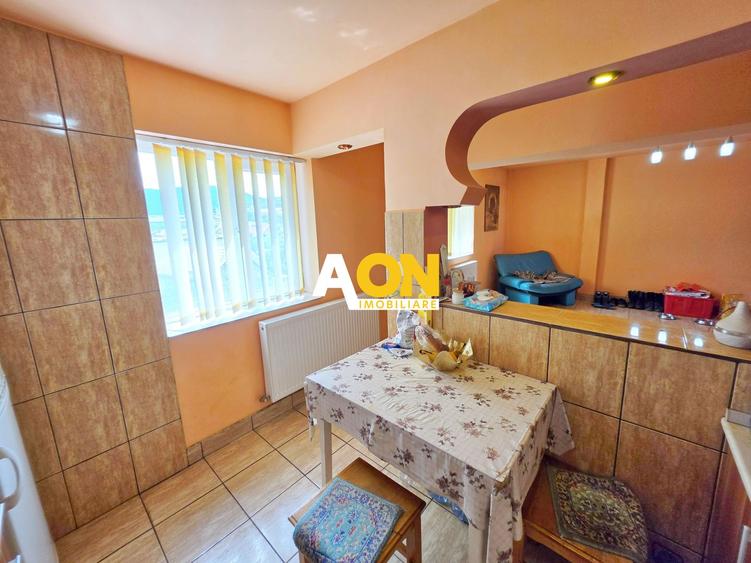 COMISION ZERO! Apartament 3 camere, etaj 3, ultracentral, Campeni