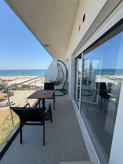 Studio Lux prima linie la mare in White Tower Mamaia - 10