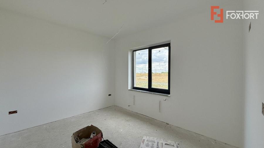 Duplex intreg, cu 6 camere, parter - 144 mp, zona Sacalaz