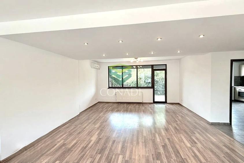 Zona Pipera, vila cu 5 camere de vanzare, 310 mp construiti