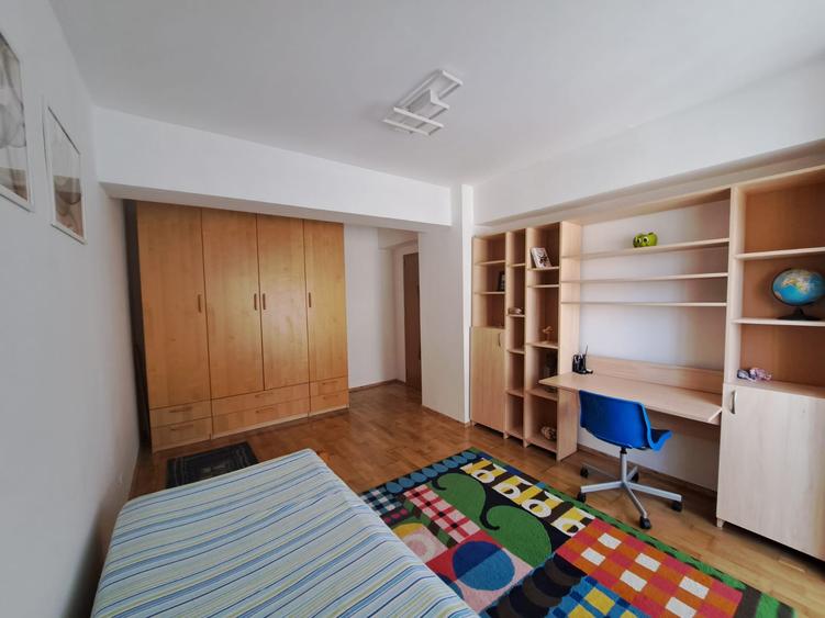 2 camere elegante în Mogoșoaia – gata să te muți, cu lift și parcare inclusă