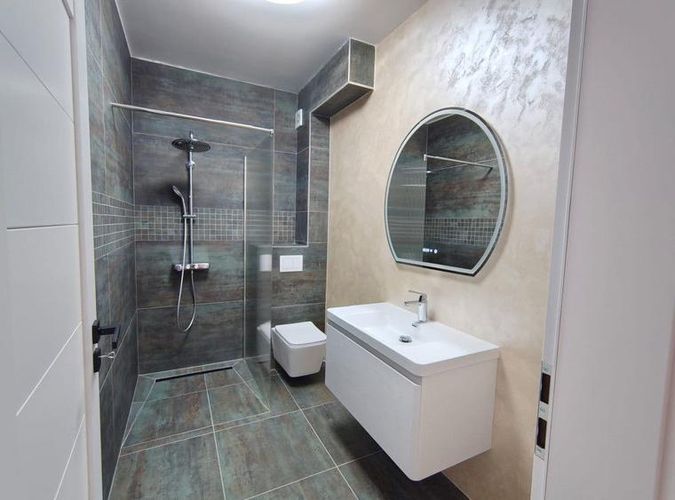 Penthouse 4 cam, terasa 78 mp, La Cheie, D. Stanca