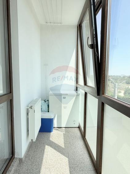 Apartament 2 Camere Militari | Rosu | Parcare Inclusa | Bloc 2017