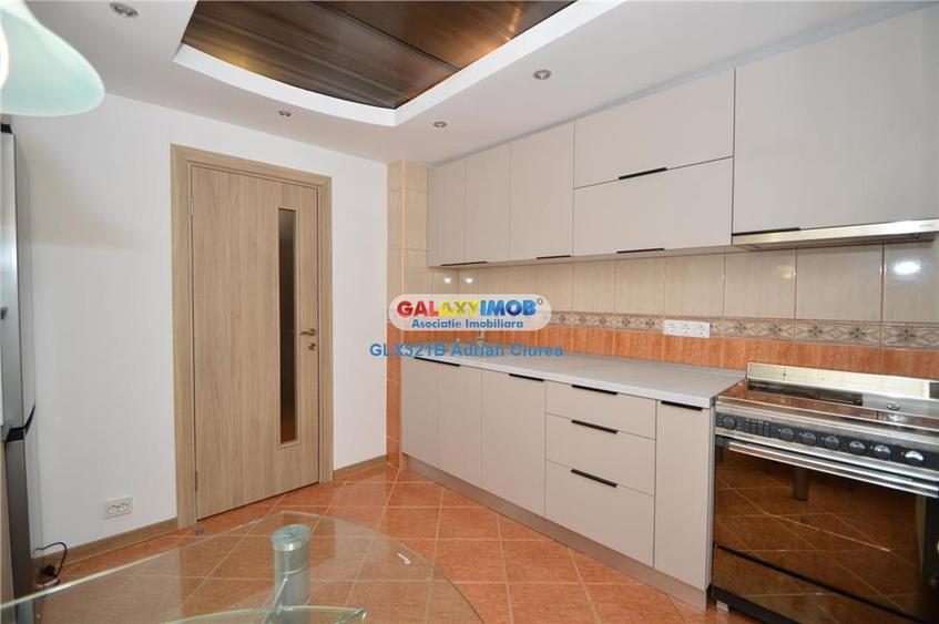 2 Camere | Basarabia | Piata Muncii | Arena Nationala