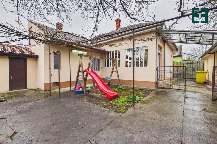 Casă cu 2 camere și 475 mp teren - Zona Aradul Nou - Arad