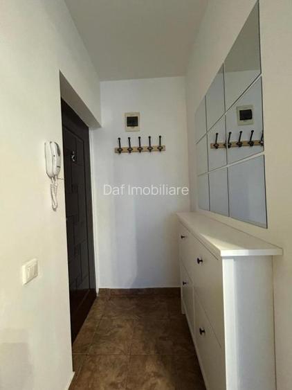 Garsoniera renovata-centrala proprie- metrou - 9