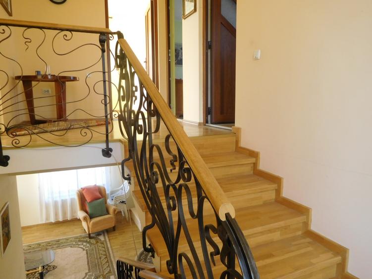 Casa individuala, teren si livada
