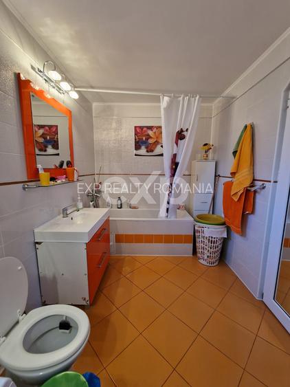 Casă de vânzare  225 mp ,Mărginenii de Sus , DB - 20