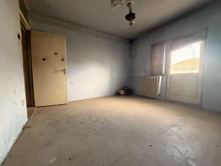 Apartament 3 camere, decomandat, 69 mp utili, etaj 4 -Soarelui