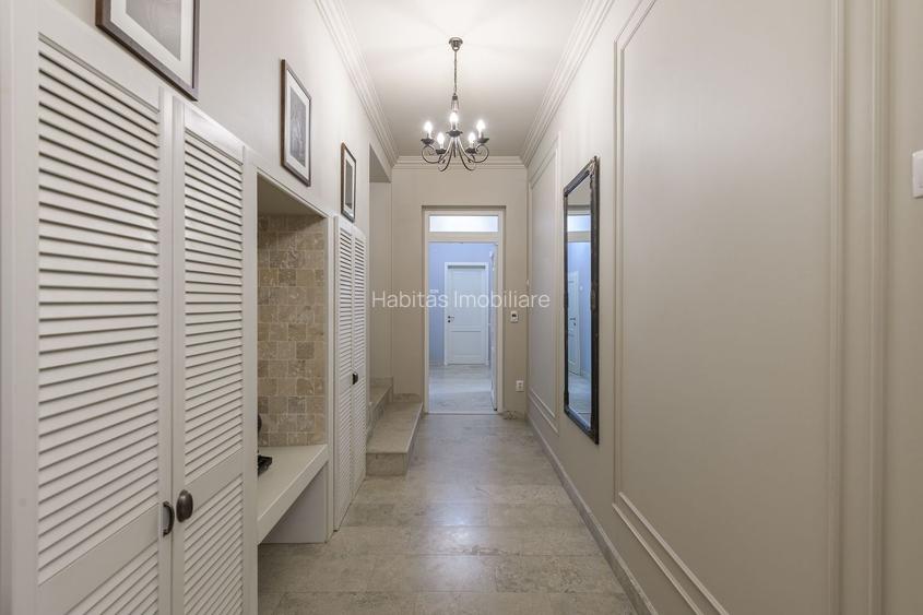Apartament modern in vila, curte proprie, garaj, Centru - 2