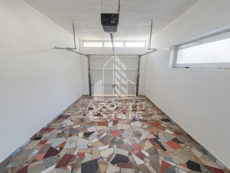 Casa spațioasă, 280 mp utili, Sânnicolau Mare
