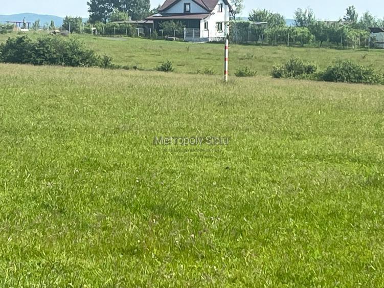 Teren intravilan 646 mp Calea Cisnădiei – Str. Zorilor- deschidere la 2 drumuri - 2