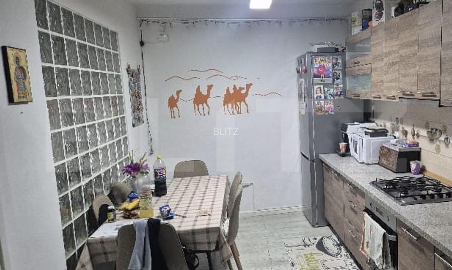 Apartament cu 3 camere, zona Porii - 7