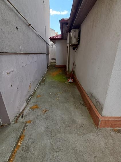 DELFINARIU CASA CU 3 CAMERE 130MP PRET 175000 EURO