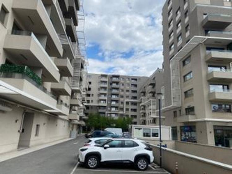 Complex Central Vasile Lascar, 2 cam mobilat lux, utilat, 4/9, Parcare