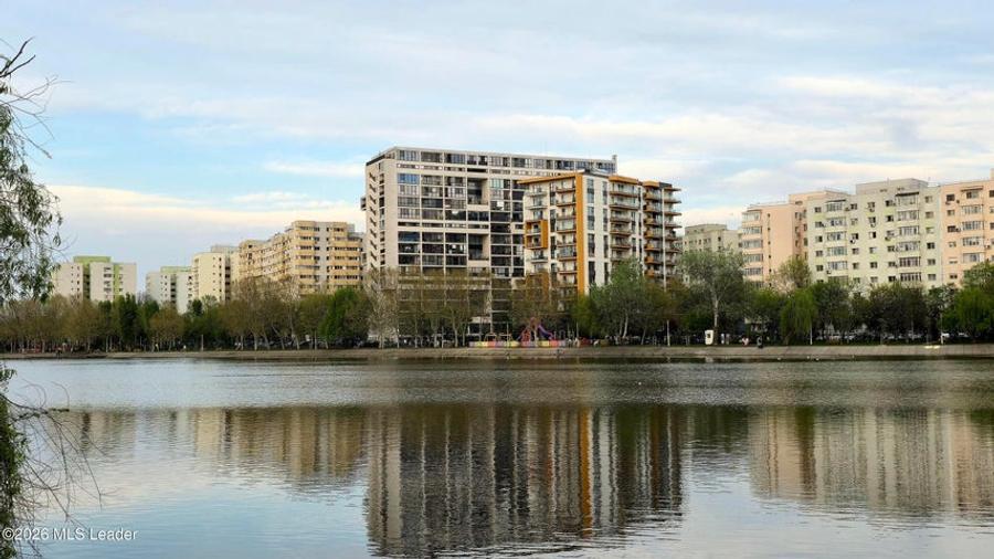 Apartament 2 camere cu vedere la lac in GranVia LakeView