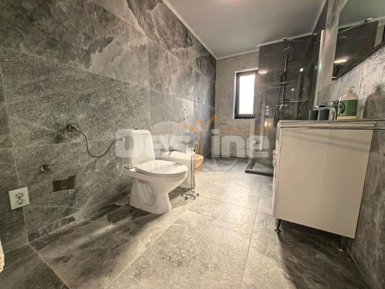 Vilă de închiriat cu 5 camere P+1 160 mp utili Copou