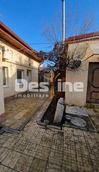 🏡 Casă individuală + garaj