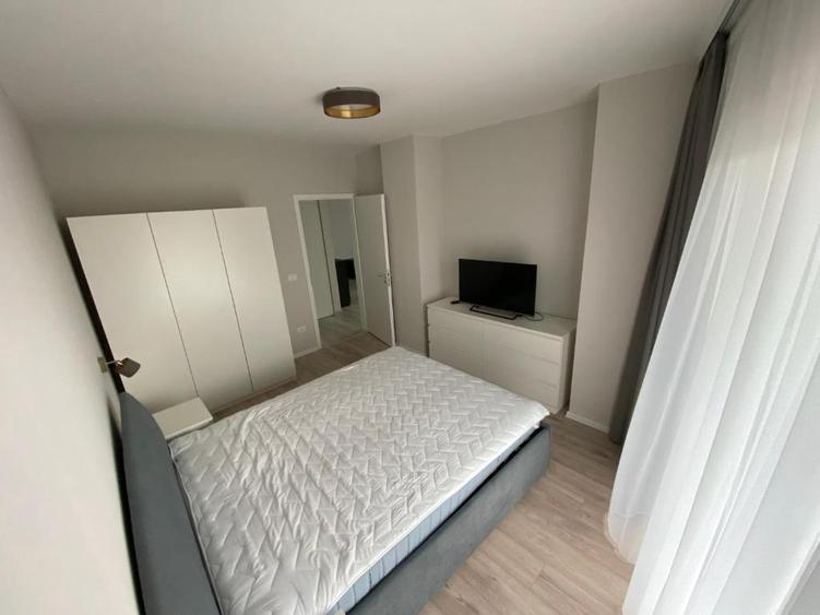 Proprietar, inchiriez apartament cu doua camere