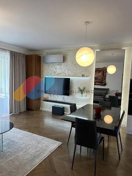 Apartament modern 2 camere + parcare subterana - Centru