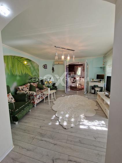 Casă de vânzare  225 mp ,Mărginenii de Sus , DB - 6