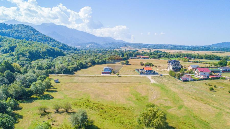 Teren intravilan cu PUZ aprobat Rasnov -Glajarie, 1389- 3966mp