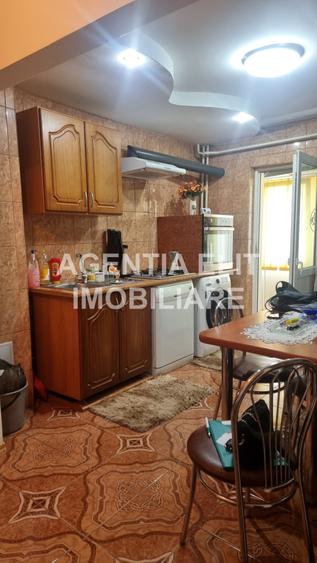 Apartament, zona Bucovina, pretabil spatiu comercial