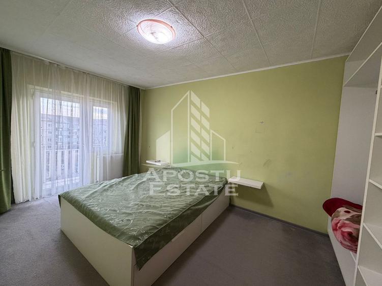 Apartament 3 camere,decomandat, de vanzare, Soarelui, Timisoara