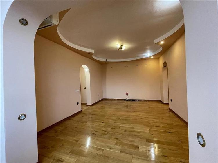 Apartament 3 camere de vanzare zona Vest -Tulcea
